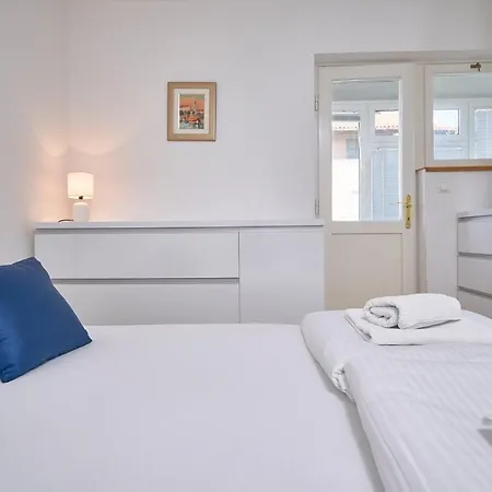 Andrea By Litto Апартаменти