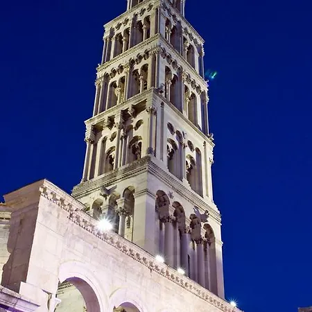 Апартаменти Andrea By Litto