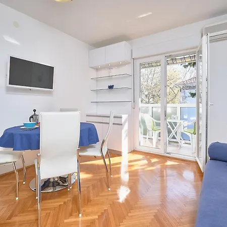 Andrea Apartment