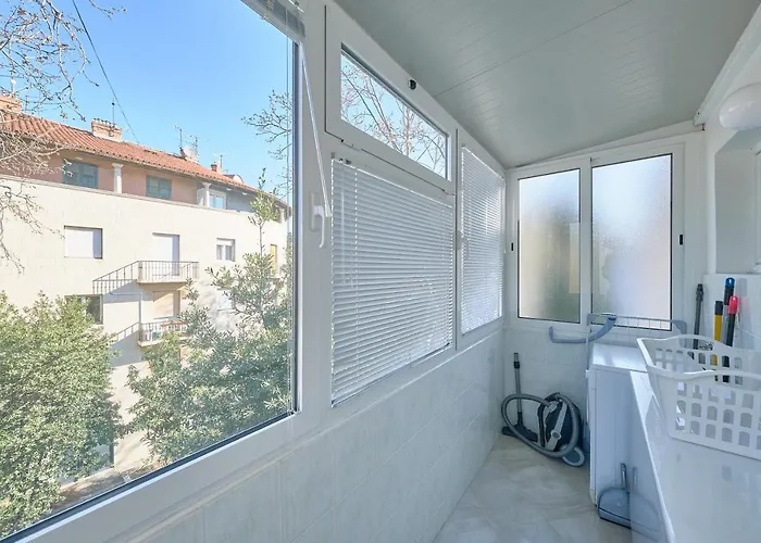 Andrea By Litto * Split